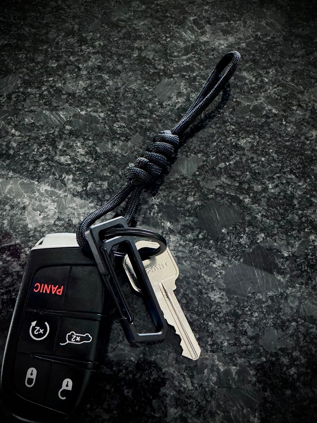 Customer photo review of 550 DOUBLE LOOP PARACORD/LANYARD