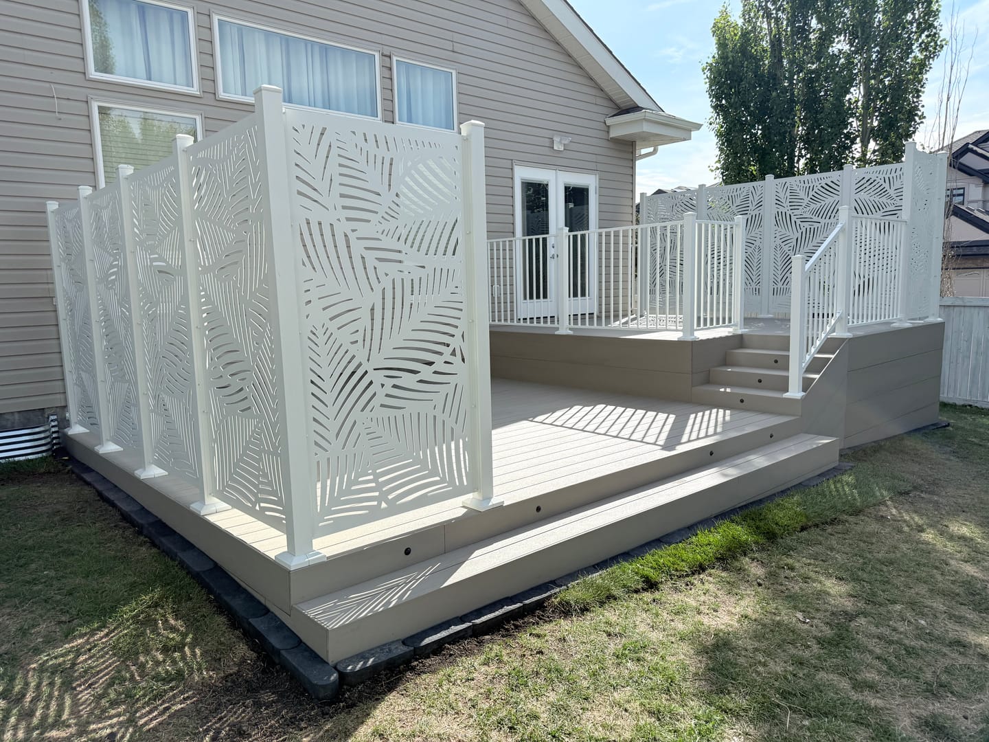 Customer photo review of Privacy Screen (Maui)