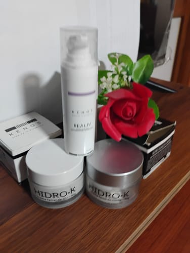 Customer photo review of Pack rostro: Hidro-K Día, Hidro-K Noche, Contorno de Ojos