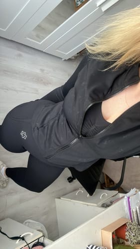 Customer photo review of LUNAR VEST VOID BLACK