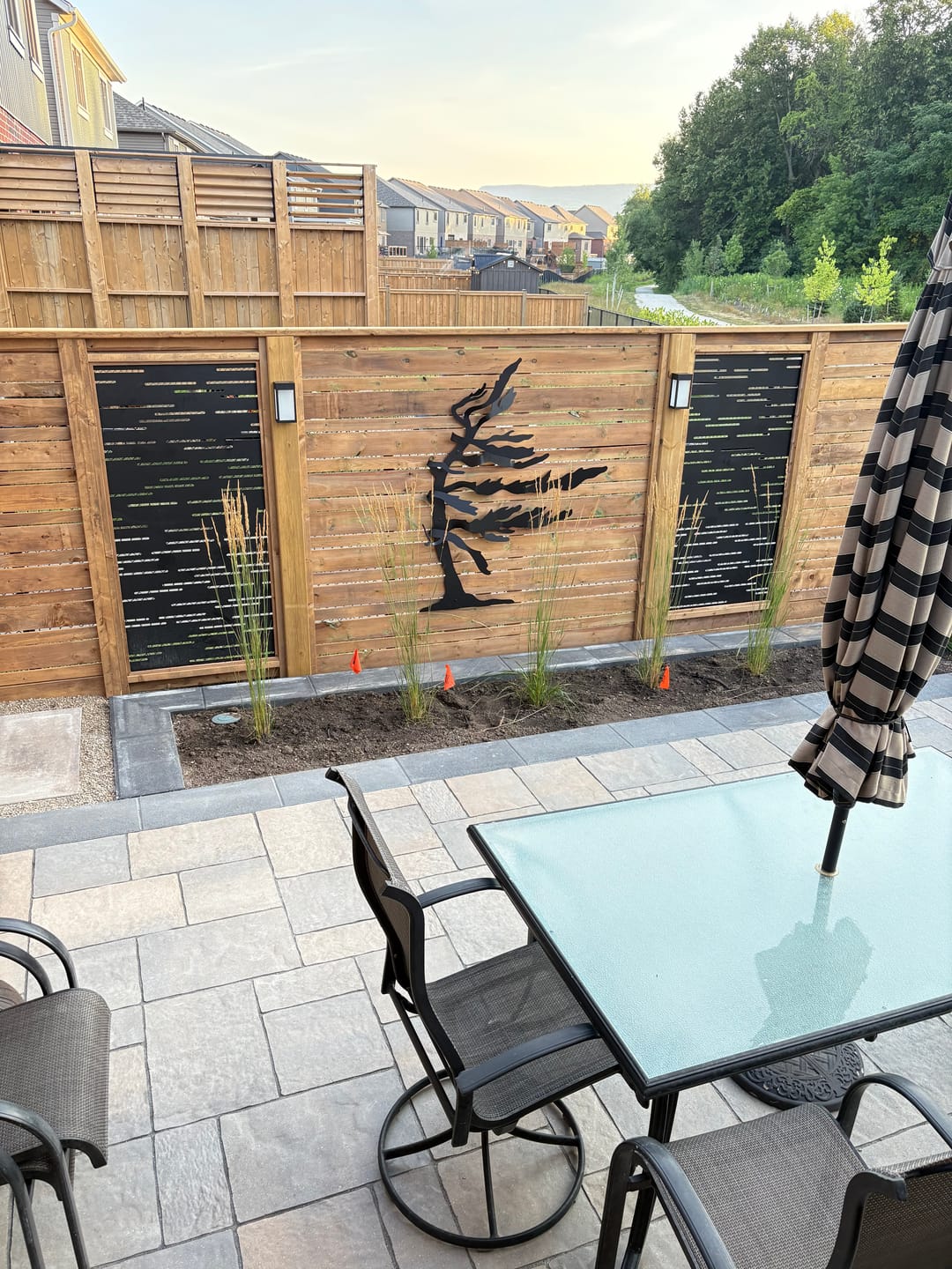 Customer photo review of Privacy Screen (Dash)