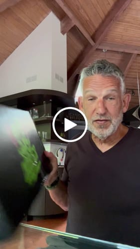 Customer video review of The Invader 16mm Pickleball Paddle