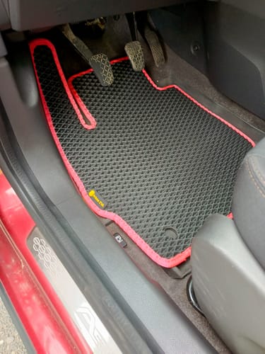 Customer photo review of Dywaniki samochodowe na zamówienie - Przód i tył