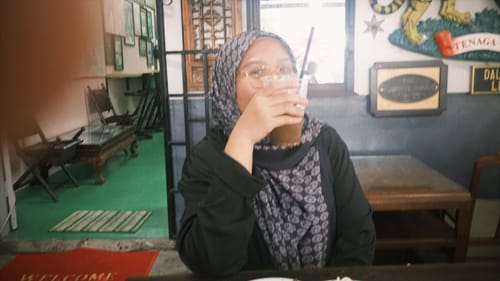 Customer photo review of Dahulu Square (Black)