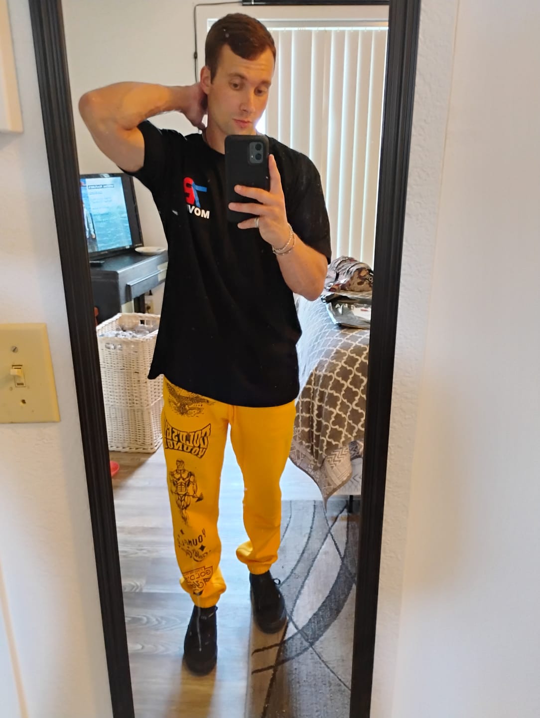 Customer photo review of 2143 - Golds Gym Immortal Joggers