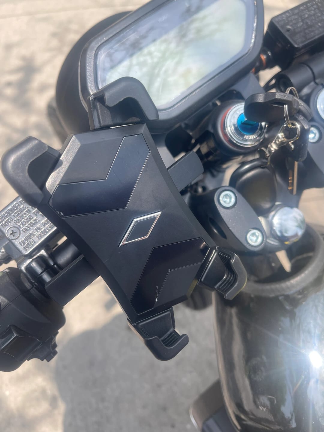 Customer photo review of Universal Smartphone Holder