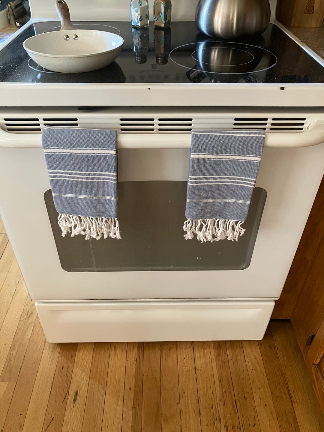 Customer photo review of Turkish Hand Towels (Set of 2)