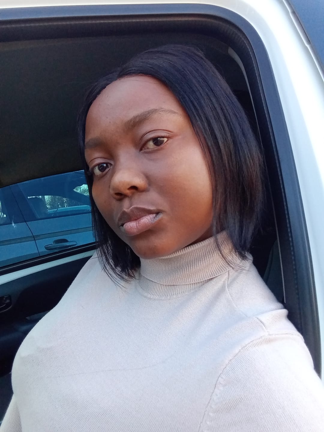 Customer photo review of OLIVIA - Brazilian 4x4 Lace Wig