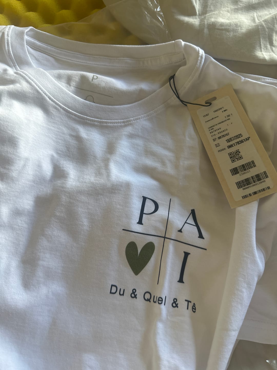 Customer photo review of Camiseta Personalizada PAI MINIMALISTA - Algodão Peruano
