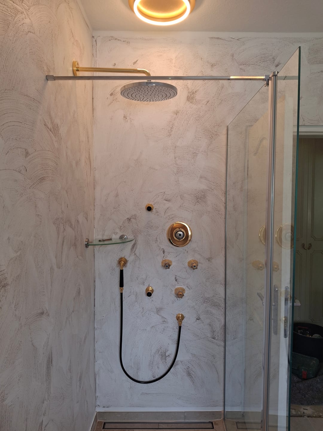 Customer photo review of SONNI Walk In Dusche Duschabtrennung Duschwand Nano Beschichtung Klarglas Mit 30cm schwenkbarer Seitenteil