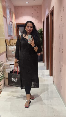 Customer photo review of Hoor Black Viscose Georgette Kurta
