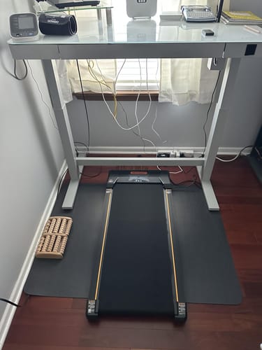 Customer photo review of BestGod T1 Classic 5% Incline Under Desk Walking Pad, 330 Lbs