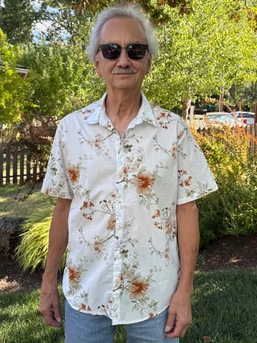 Customer photo review of Men's Flower Print Cotton Hawaiian Floral Short Sleeve Shirt