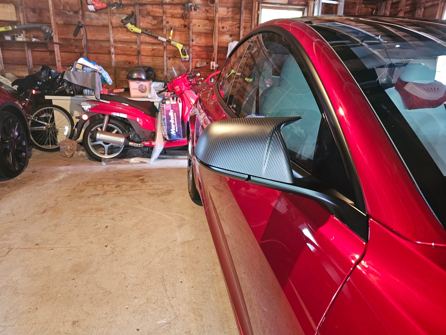 Customer photo review of Model 3 [Real Carbon Fiber] GT Style Side Mirror Cover, Rear View Mirrors Cover Cap For Tesla (2017-2024)
