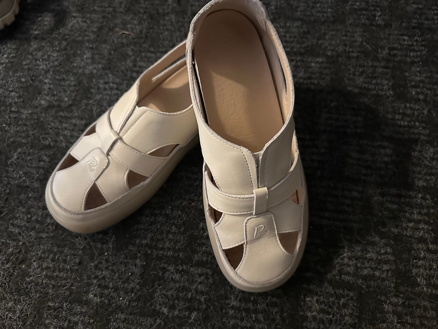 Customer photo review of Women Summer Casual Genuine Leather Cutout Platform Sandals