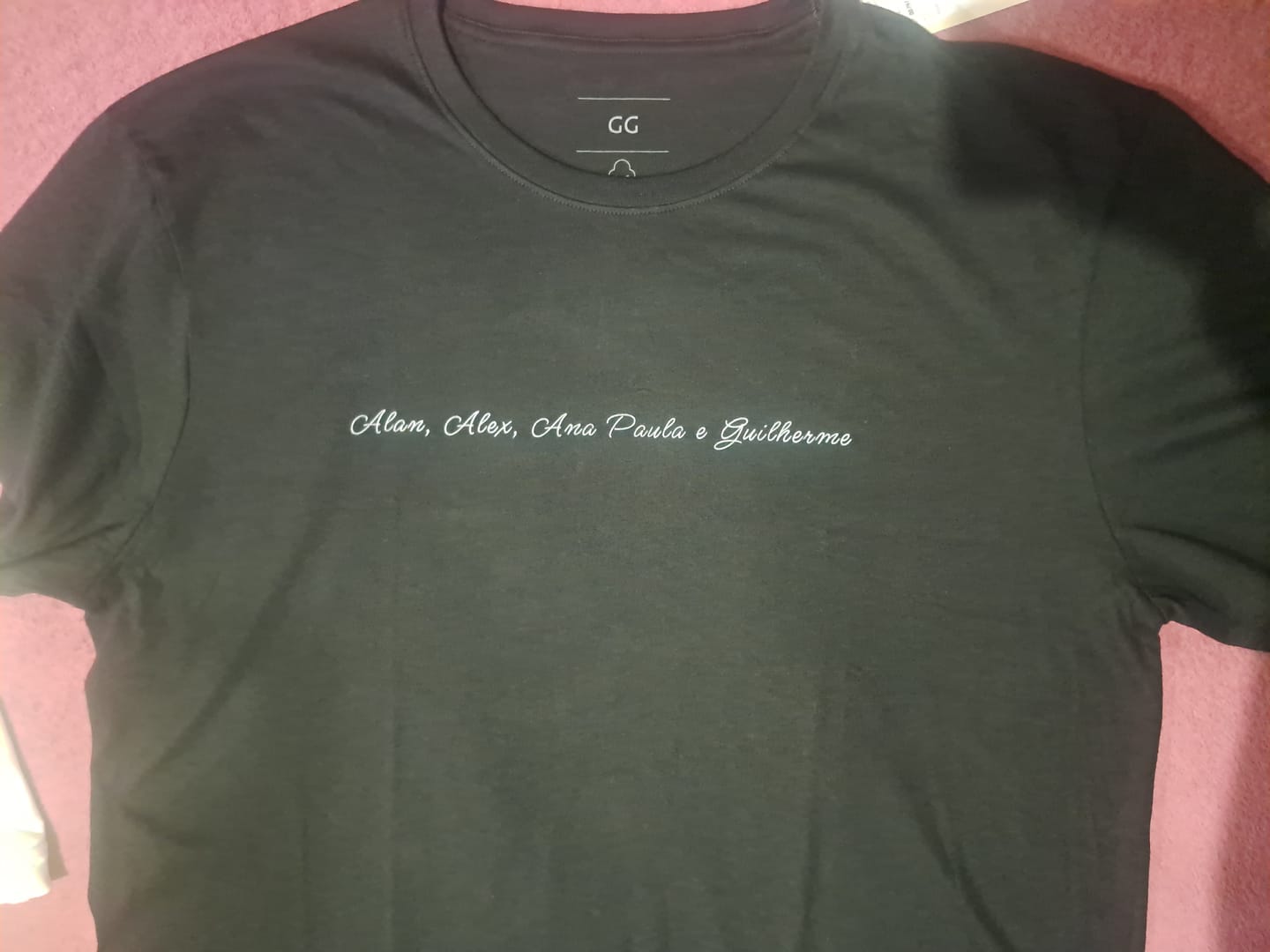 Customer photo review of Camiseta Personalizada FAMÍLIA MINIMALISTA (PAI, AVÔ, MÃE, TIO) - Algodão 100%
