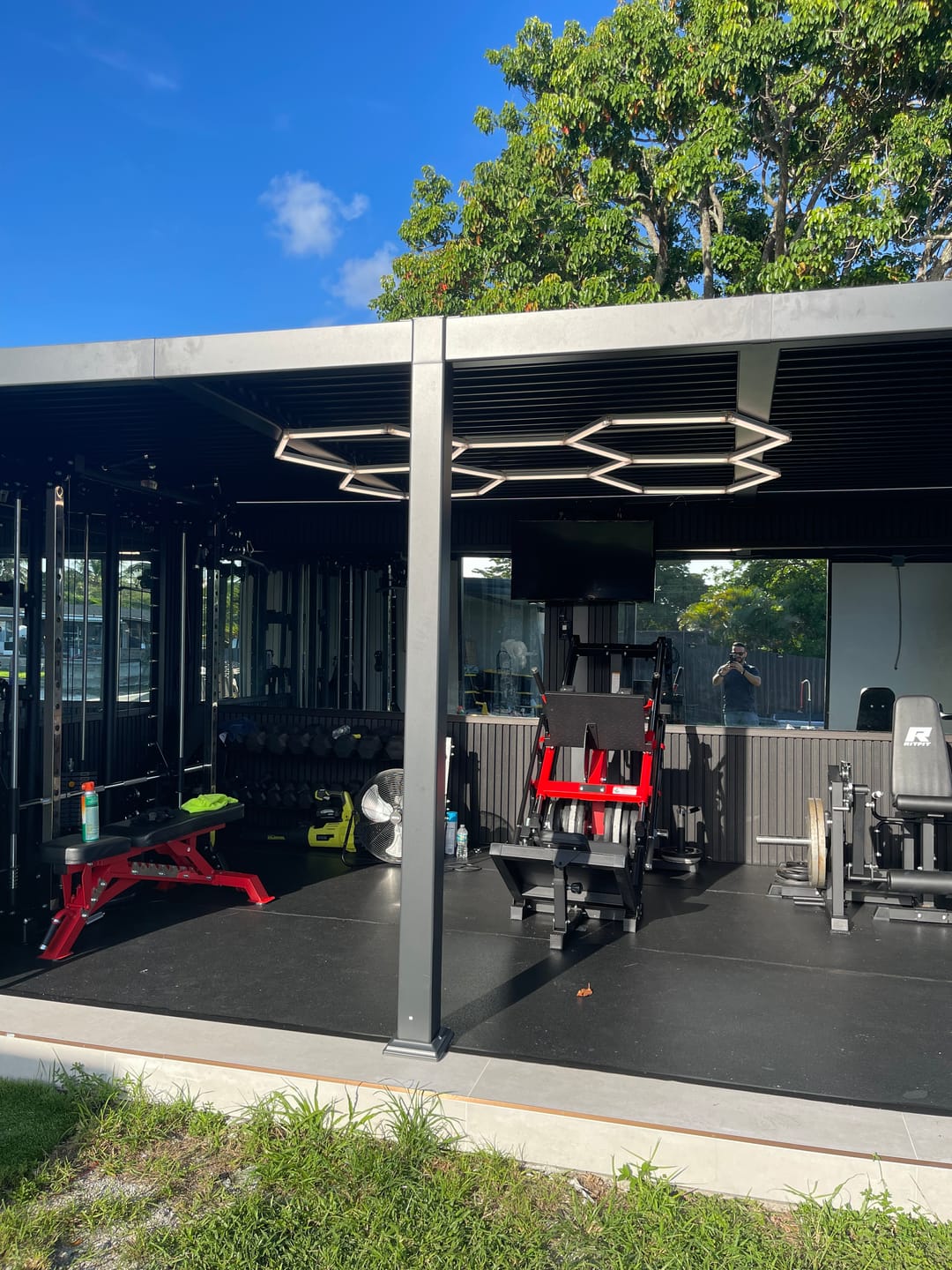 Customer photo review of RitFit BLP01 45 Degree 3-In-1 Leg Press Hack Squat and Calf Raise Machine