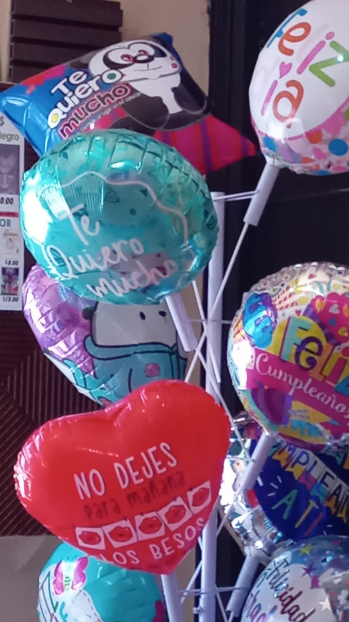 Customer photo review of GLOBO METALICO 18" BEBE BABY GIRL
