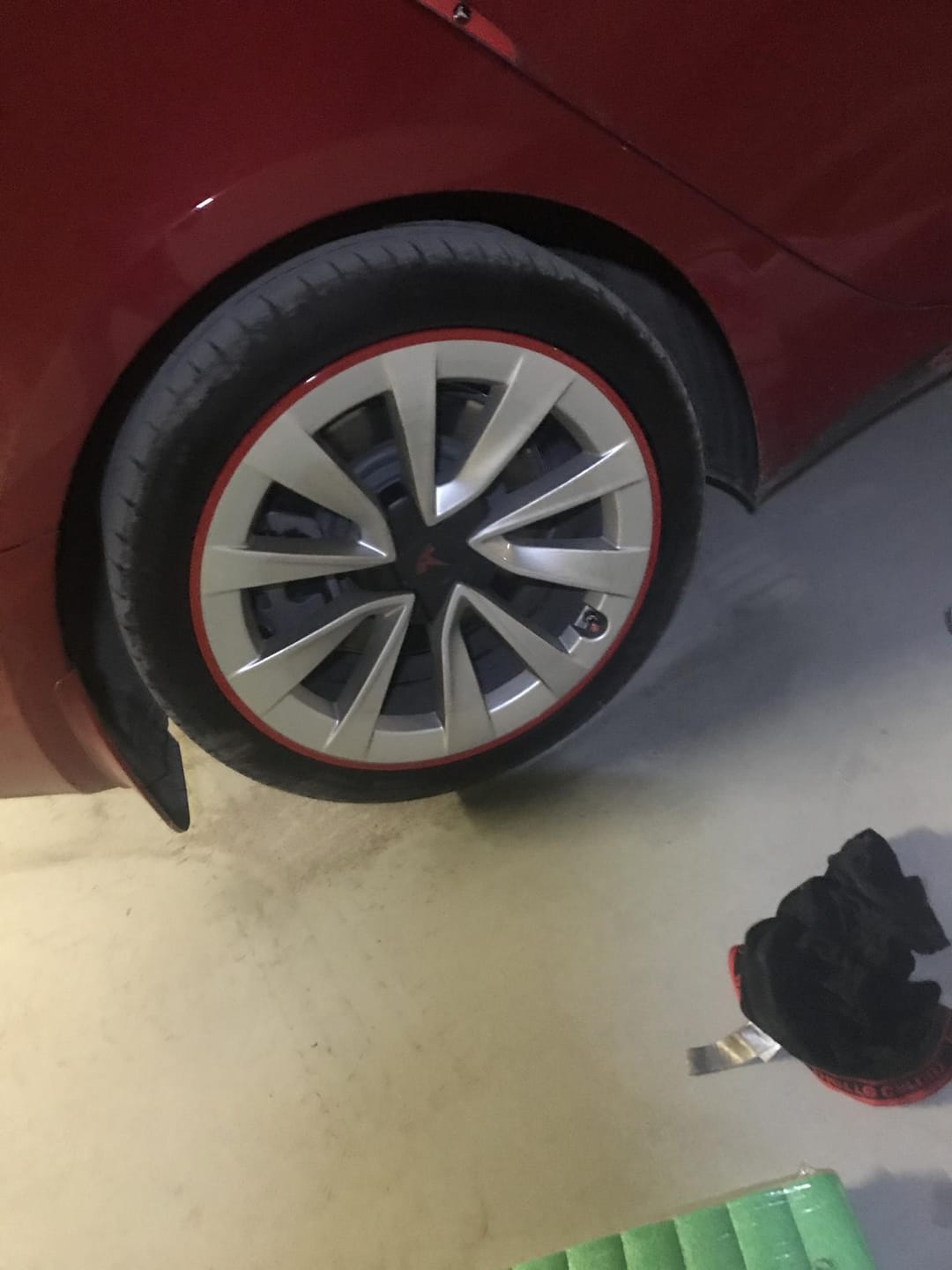 Customer photo review of Model Y/3/S/X Wheel Rim Protectors Guard Alloy Wheel from Curb Rash (Set of 4 Rim Protectors) for Tesla(2012-2023)