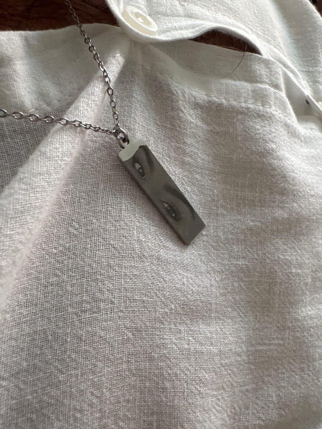Customer photo review of Halskette mit Anhänger - Augen