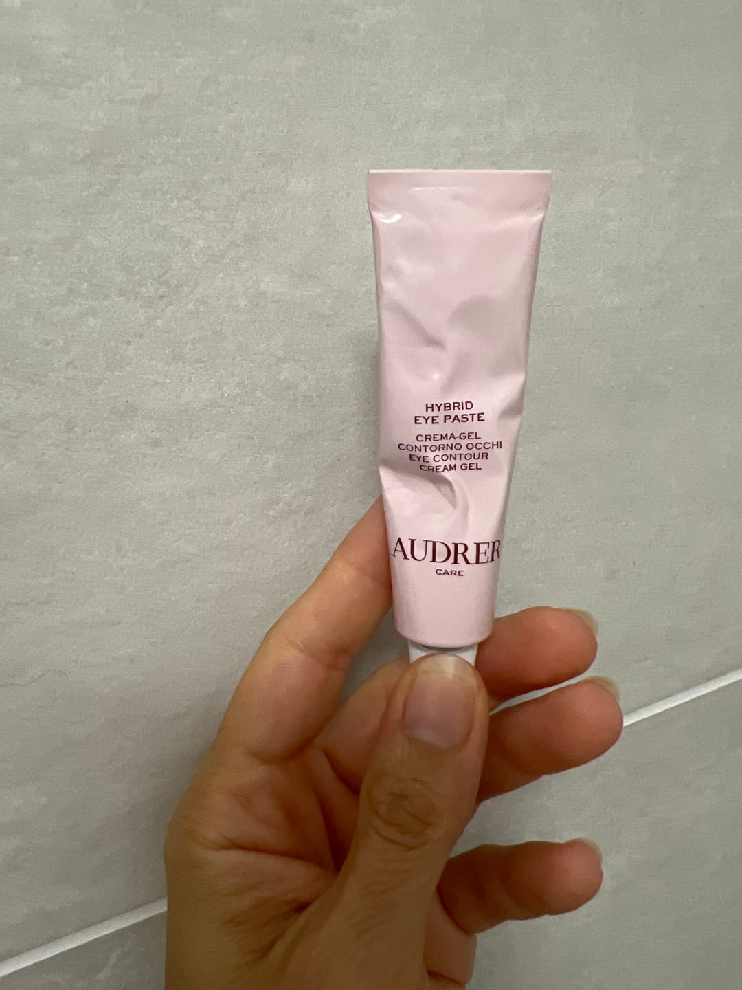 Customer photo review of Hybrid Eye Paste