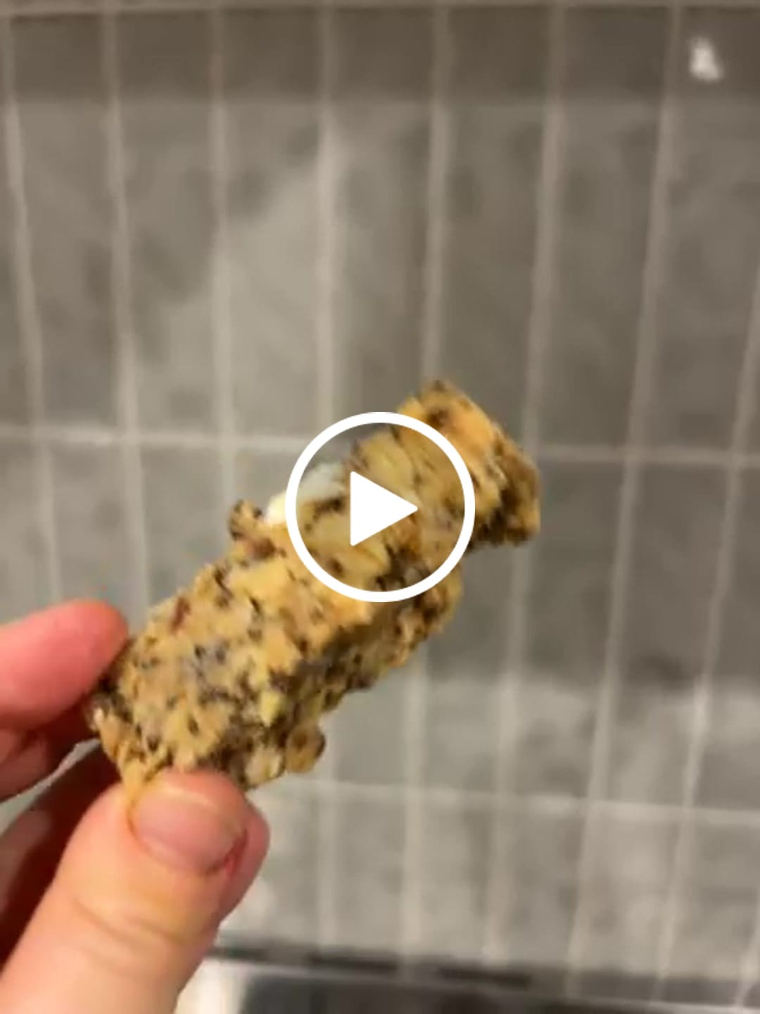 Customer video review of krumbsco Lunchbox Bites Recipe Magnet - 5 Ingredient Nut-Free Muesli Bars