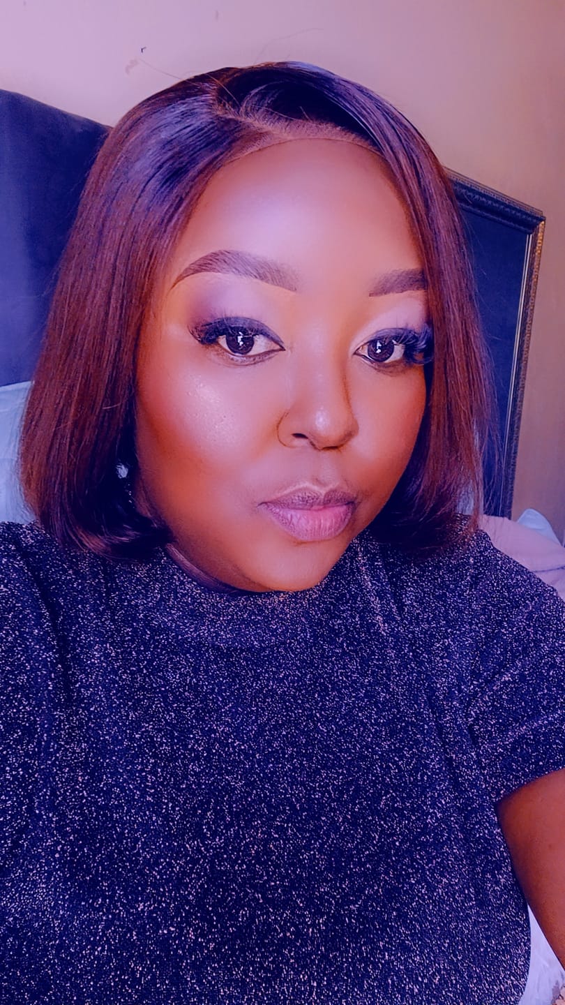 Customer photo review of Double Drawn Chocolate Brown Glue-less 5 X 5 lace Bob Wigs