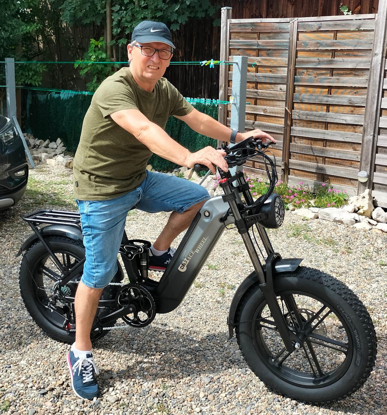 Customer photo review of CMACEWHEEL V20 750W 20" Fat Bike 960Wh Full Suspension E-bike with Torque Sensor 48V 20Ah Battery [Pre-Order]