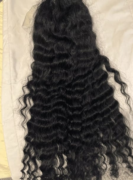 Customer photo review of MORE FACE Deep Wave Curly Human Hair Wigs 13x4 13x6 Transparent Lace Front Human Hair Wigs