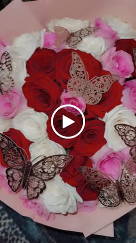 Customer video review of Red Deluxe Bouquet