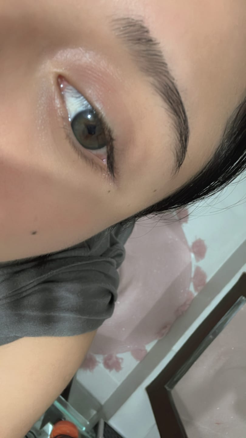 Customer photo review of Flora Green Prescription Colored Contact Lenses