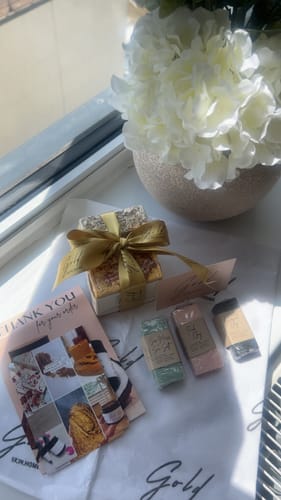 Customer photo review of Glow Turmeric + Honey 🍯 Botanical Soap Bar