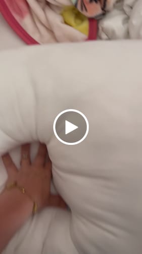 Customer video review of The Marshmalloo Pillow