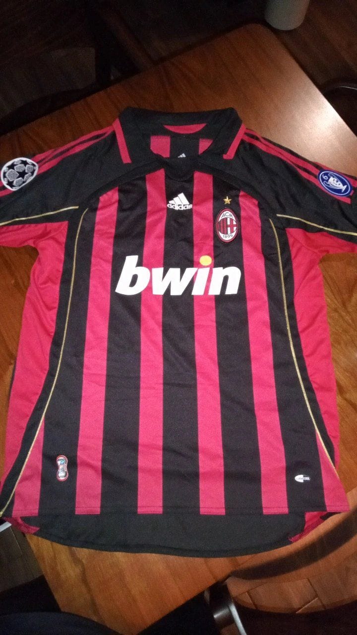 Customer photo review of Jersey AC Milán 2006-2007 Local