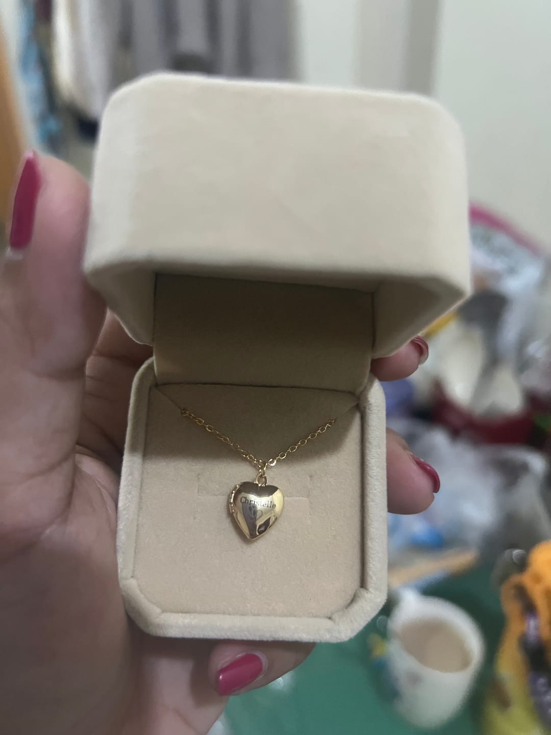 Customer photo review of PHOTO LOCKET NECKLACE *Free Printed Photo inside