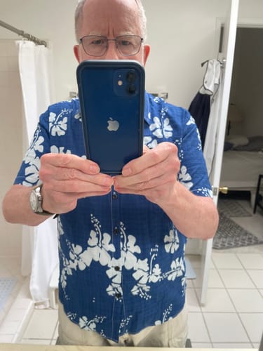 Customer photo review of Men's Blue Floral Short Sleeve Beach Tropical Hawaiian Button Up Shirt