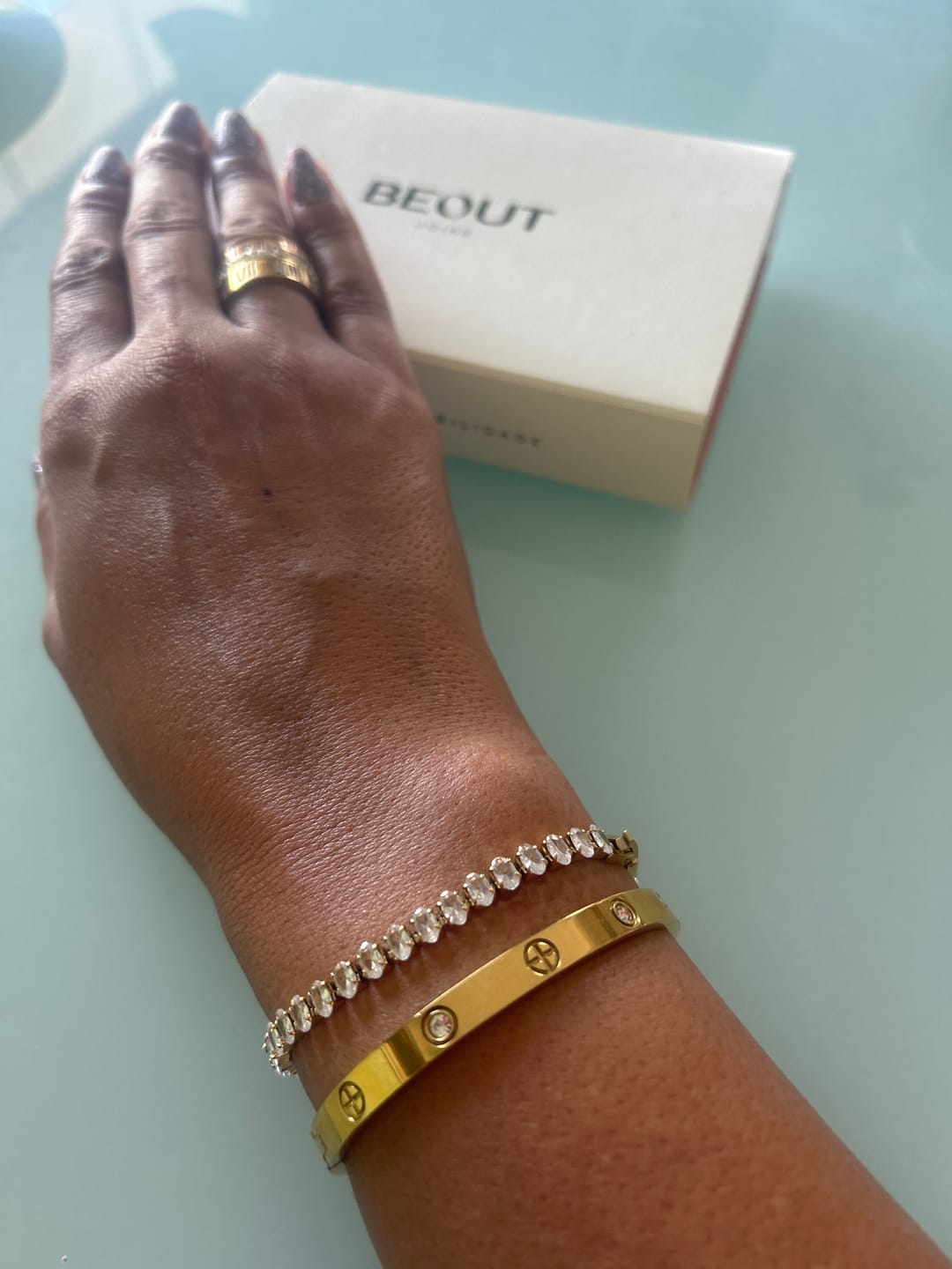 Customer photo review of Pulseira Riviera Banhada em Ouro 18k