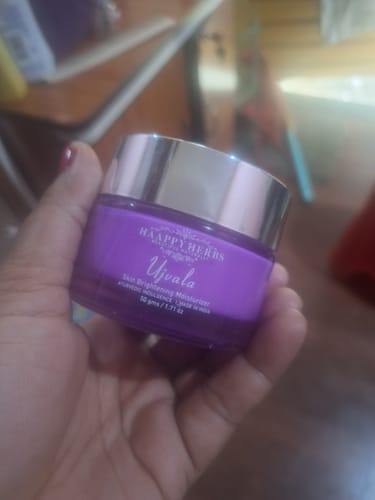 Customer photo review of Ujvala Skin Brightening Moisturizer