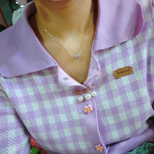 Customer photo review of Madison Wheel Necklace