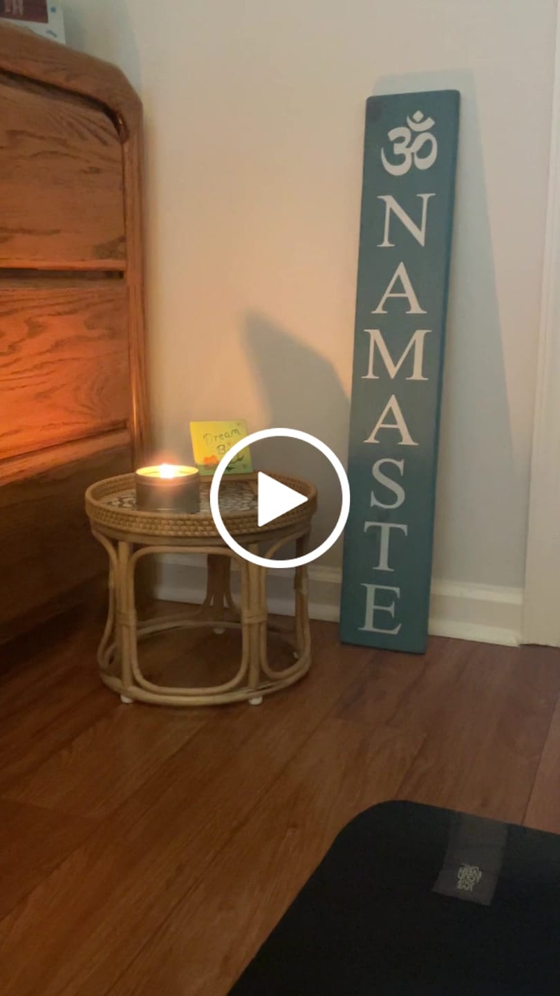 Customer video review of Bloom Rattan Table Set