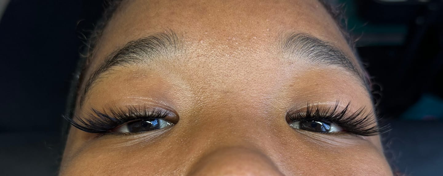 Customer photo review of Flora Lash only