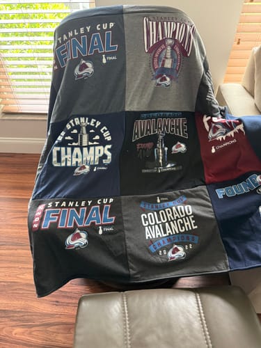 undefined review of Quilts for Large and XL T-Shirts image 1 out of 1