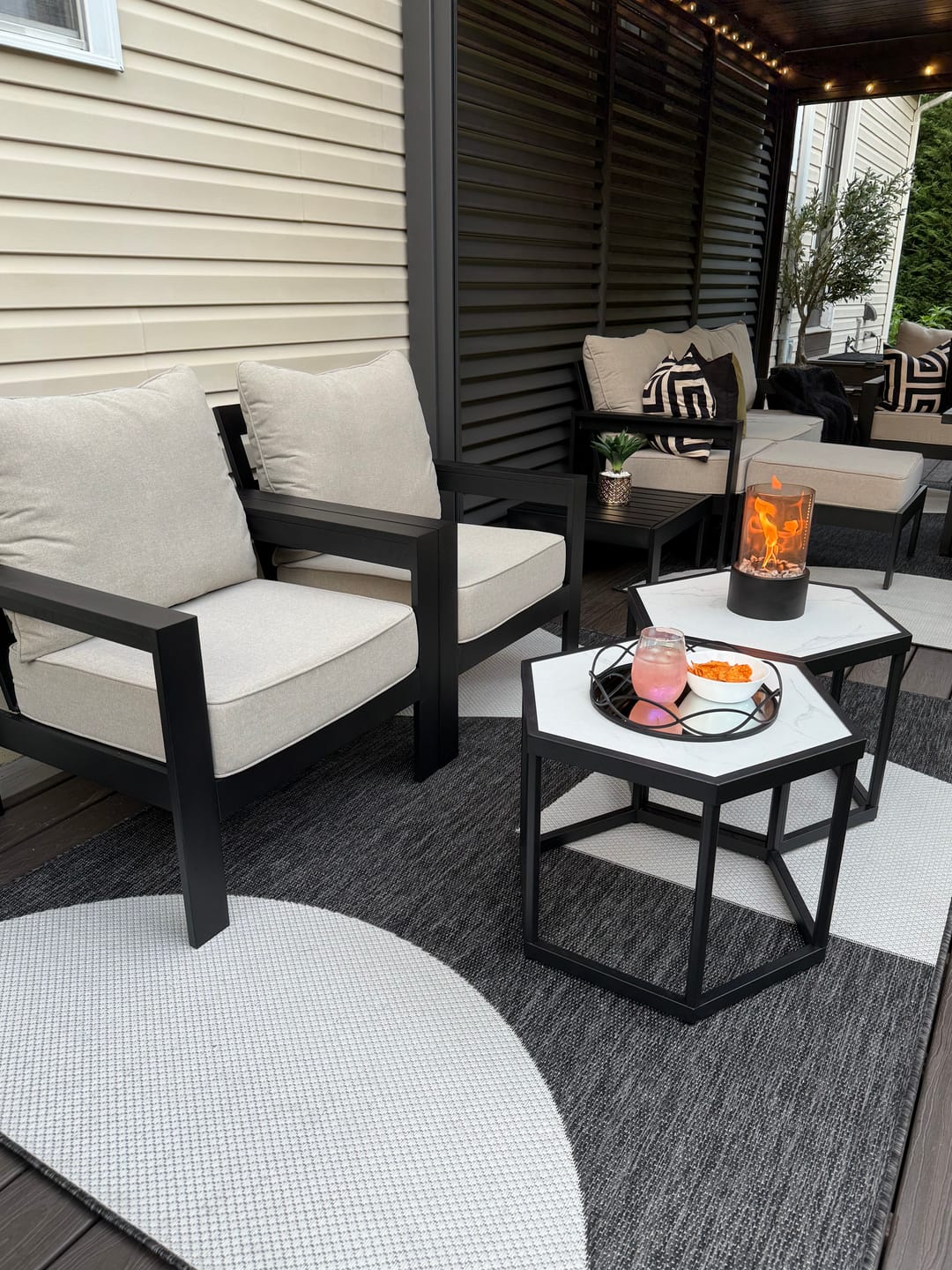 Customer photo review of Omni Table