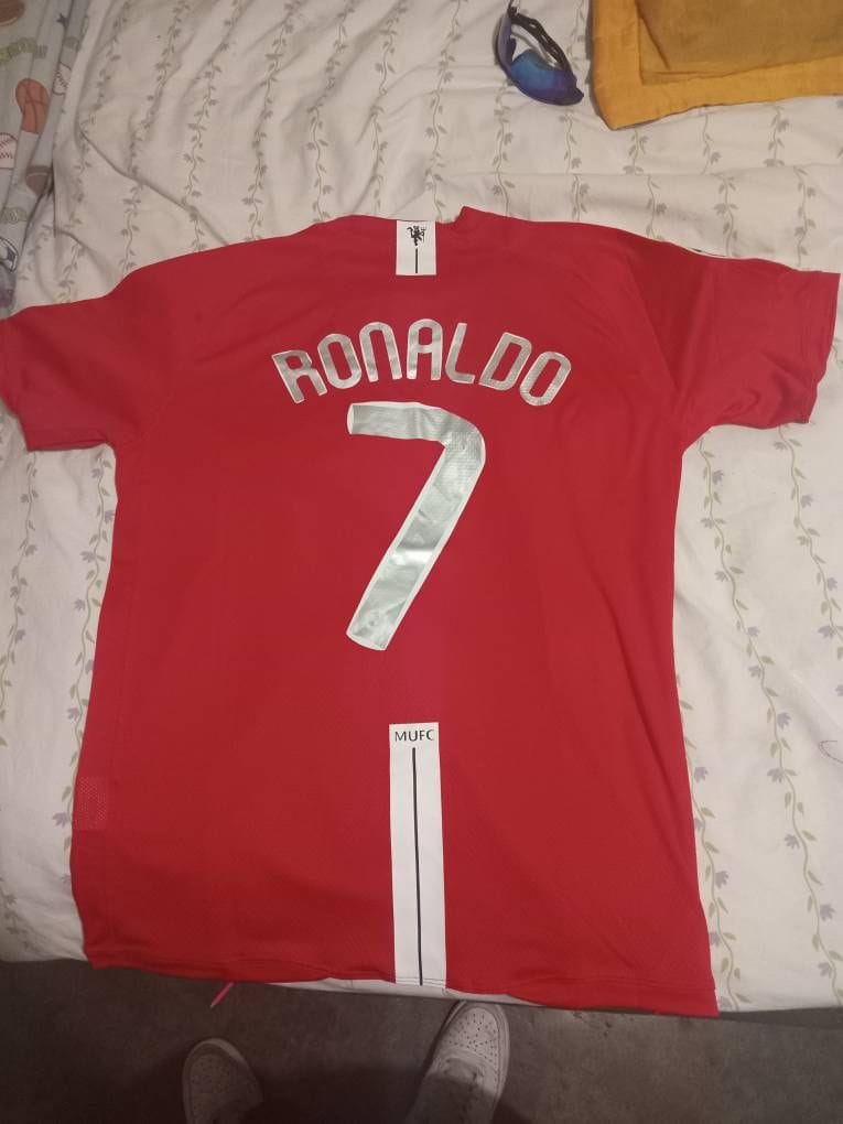 Customer photo review of Jersey Manchester United 2007-2008 Local