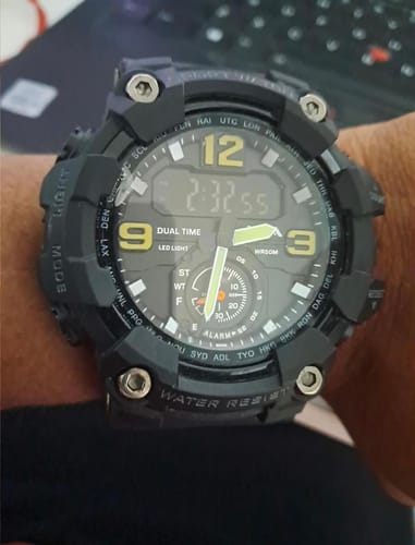 Customer photo review of D-SHOCK Die Stabilste Smartwatch"