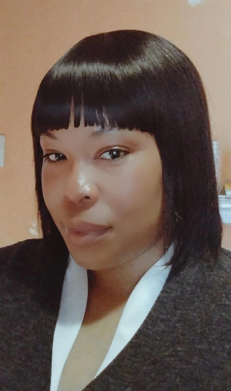 Customer photo review of NALEDI - Brazilian Fringe Bob