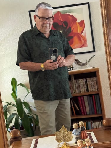 Customer photo review of Men's Floral Dark Green Hawaiian Vintage Soft Rayon Beach Holiday Button Up Short Sleeve Shirt