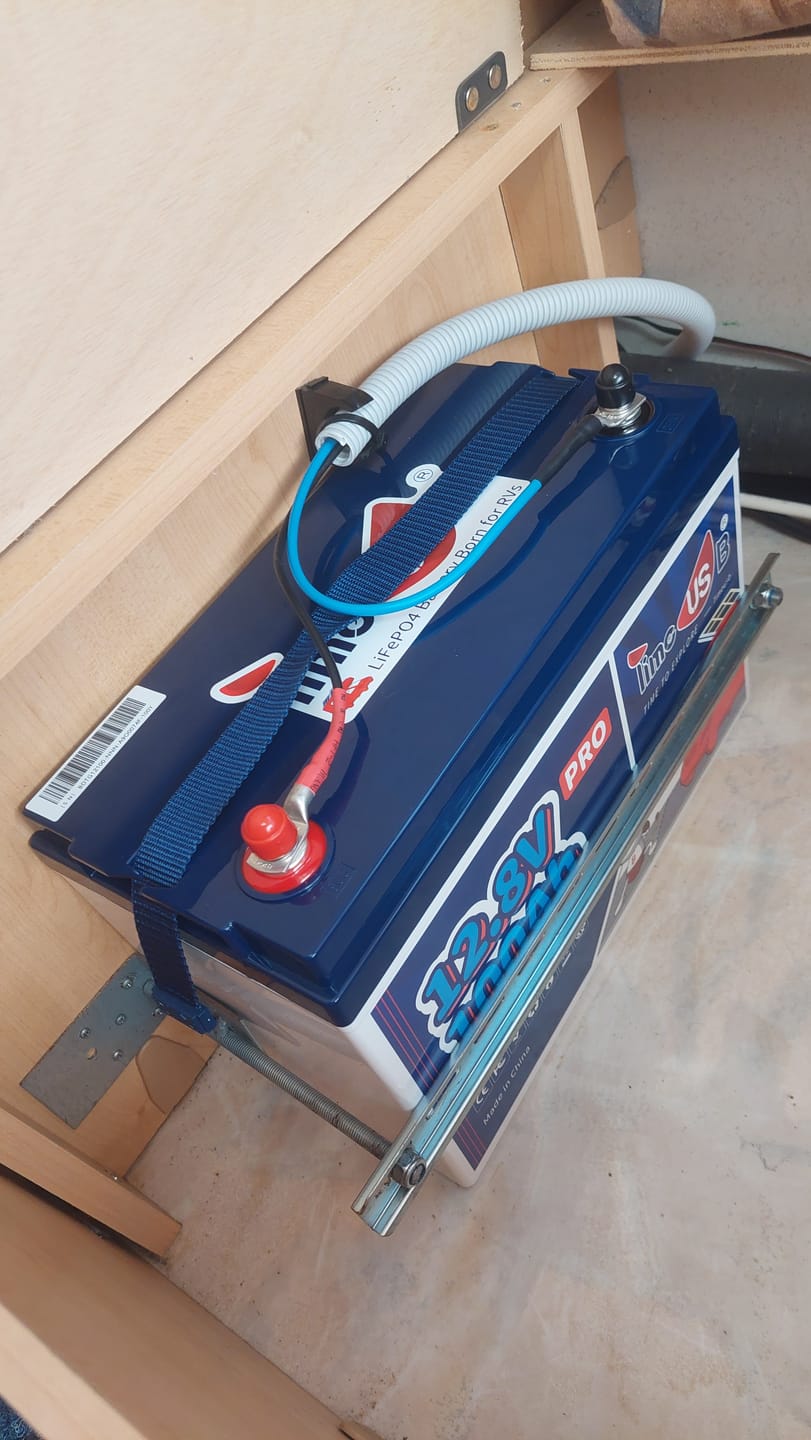 Customer photo review of Timeusb LiFePO4 100Ah Pro Batterie 12V