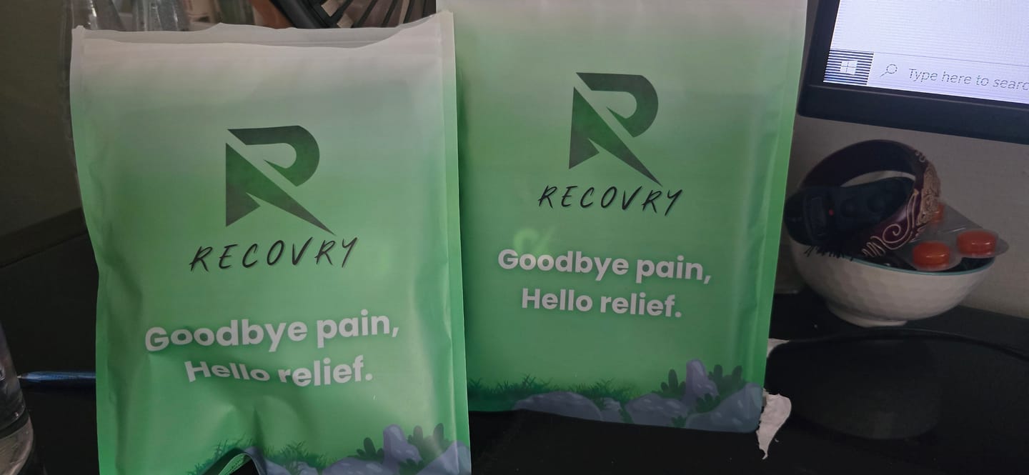 Customer photo review of Recovry™ V2 Kneesleeve