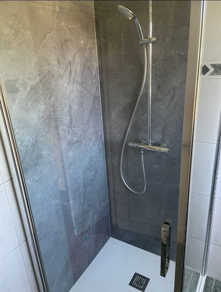 Customer photo review of Pannaux Muraux SPC Beton Ciré Mat - 100% Impérmeable